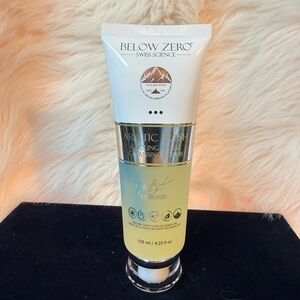 Below Zero Arctic Fresh Cooling Cleansing Scrub - White and Gold